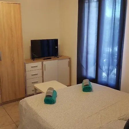 Studio Proche Roissy Cdg, Parc Des Expos De Villepinte, Parc Asterix, Le Bourget, Paris, Chantilly, Disney Apartmán