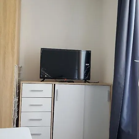 Studio Proche Roissy Cdg, Parc Des Expos De Villepinte, Parc Asterix, Le Bourget, Paris, Chantilly, Disney Apartmán